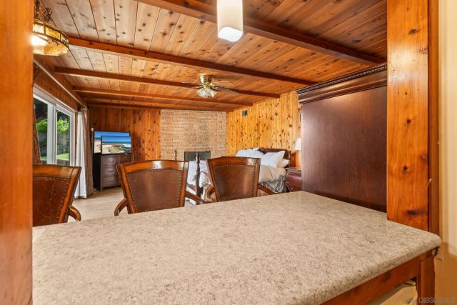 6401 La Jolla Scenic Dr S, La Jolla, CA 92037