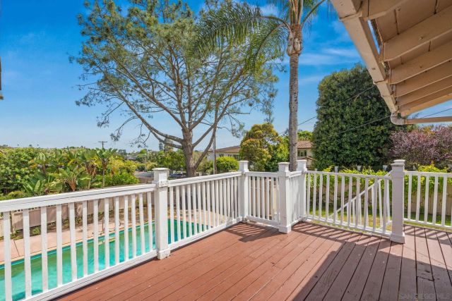 6401 La Jolla Scenic Dr S, La Jolla, CA 92037
