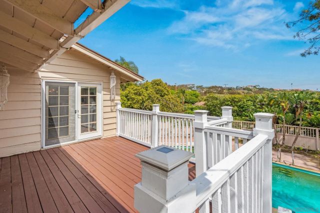 6401 La Jolla Scenic Dr S, La Jolla, CA 92037