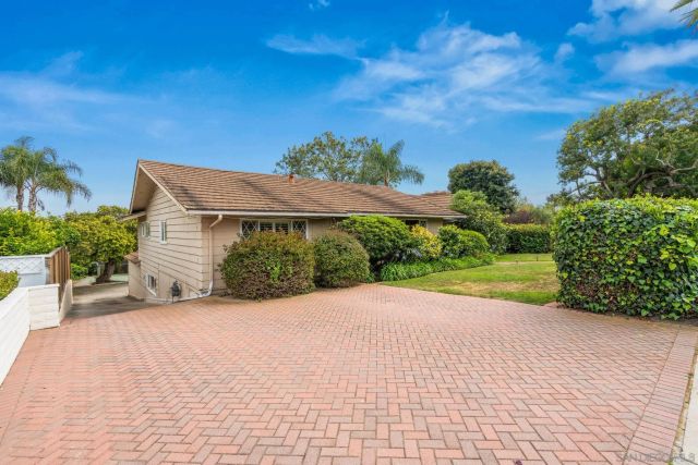 6401 La Jolla Scenic Dr S, La Jolla, CA 92037