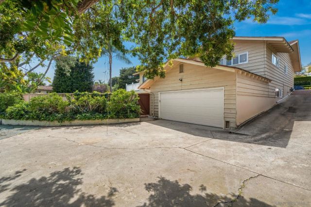 6401 La Jolla Scenic Dr S, La Jolla, CA 92037