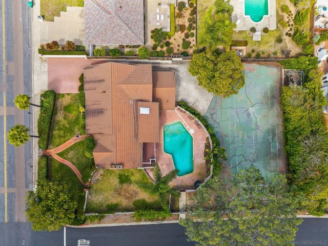 6401 La Jolla Scenic Dr S, La Jolla, CA 92037