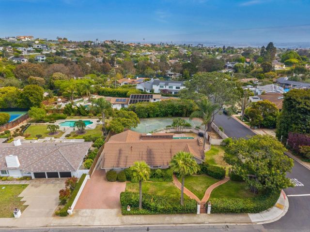 6401 La Jolla Scenic Dr S, La Jolla, CA 92037