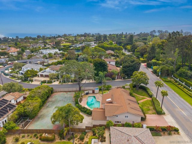 6401 La Jolla Scenic Dr S, La Jolla, CA 92037