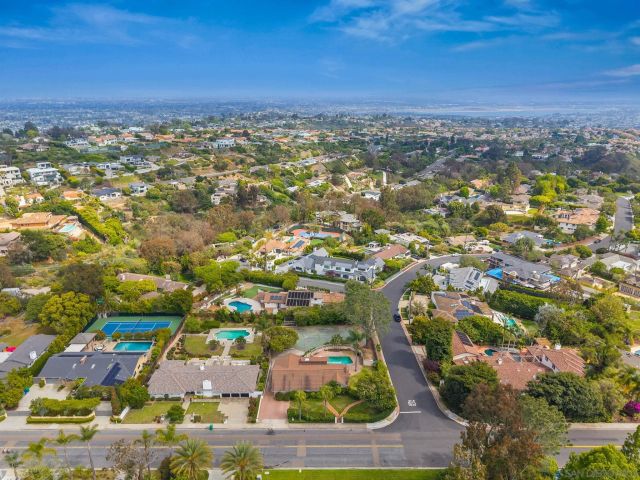 6401 La Jolla Scenic Dr S, La Jolla, CA 92037