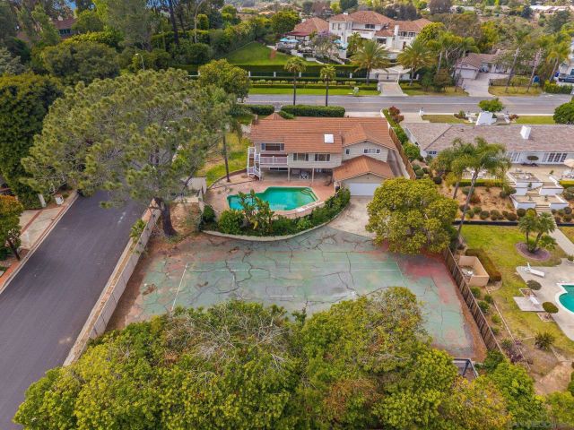 6401 La Jolla Scenic Dr S, La Jolla, CA 92037