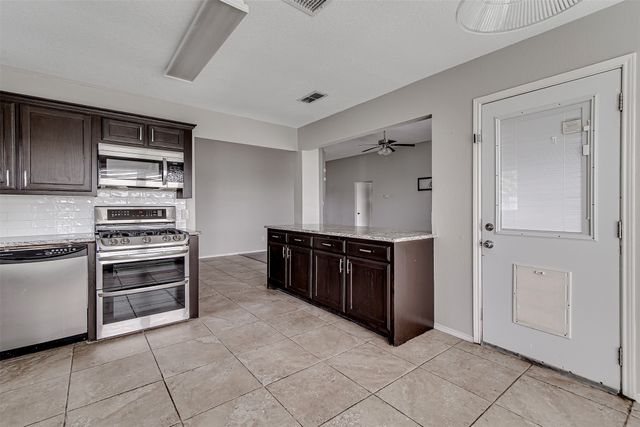 9512 Carson Ranch Road, Crowley, TX 76036