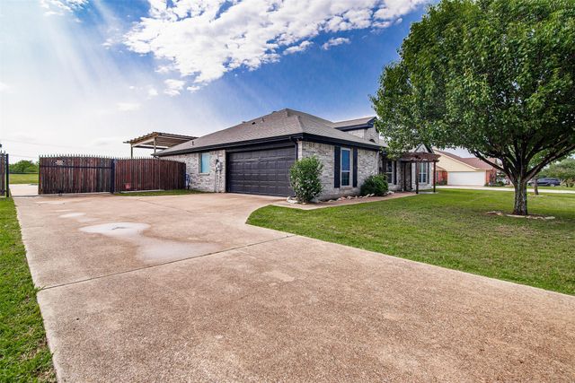 9512 Carson Ranch Road, Crowley, TX 76036