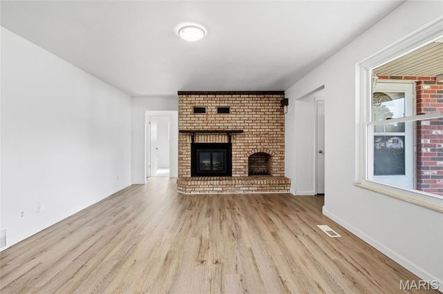 8 Monticello Place, Fairview Heights, IL 62208