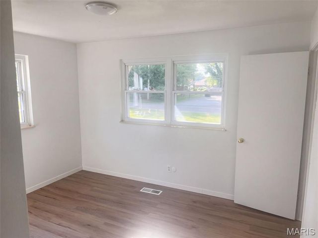 8 Monticello Place, Fairview Heights, IL 62208