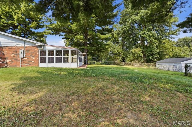 8 Monticello Place, Fairview Heights, IL 62208