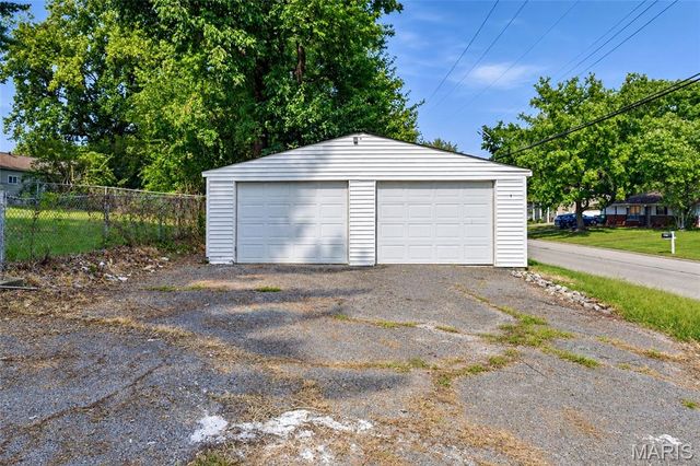 8 Monticello Place, Fairview Heights, IL 62208
