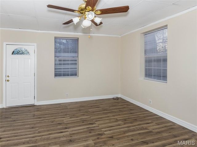 147 W Wickliffe Avenue, Collinsville, IL 62234