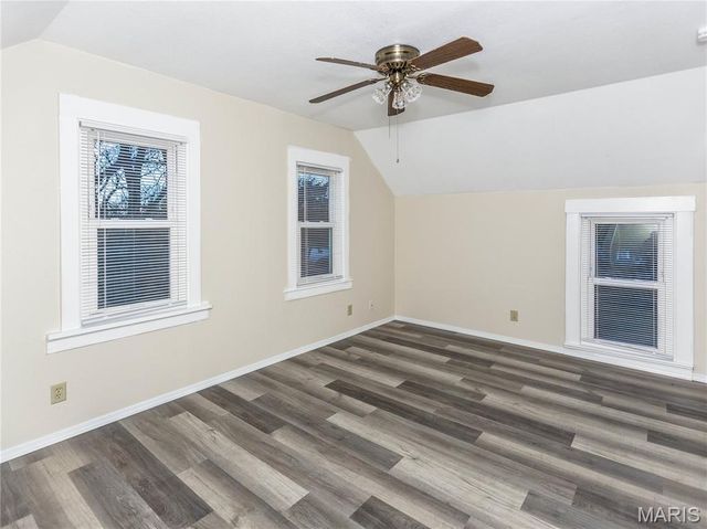 147 W Wickliffe Avenue, Collinsville, IL 62234