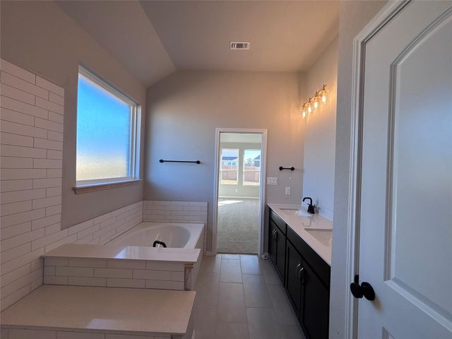 145 Coleto TRL, Bastrop, TX 78602