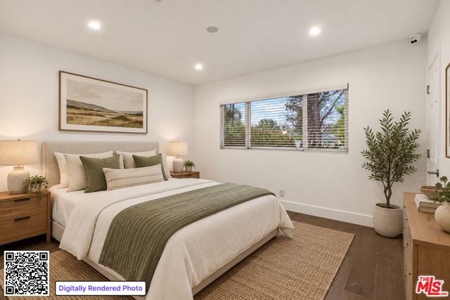 22904 Calvert Street, Los Angeles, CA 91367