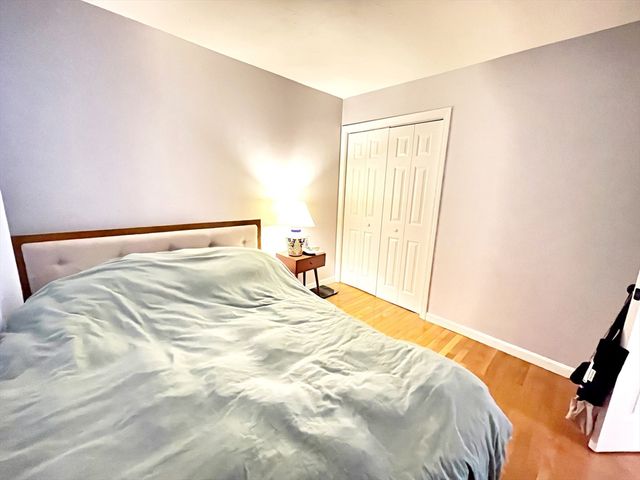 160 Cottage St 302, Boston, MA 02128