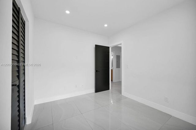 570 NW 48th St B, Miami, FL 33127