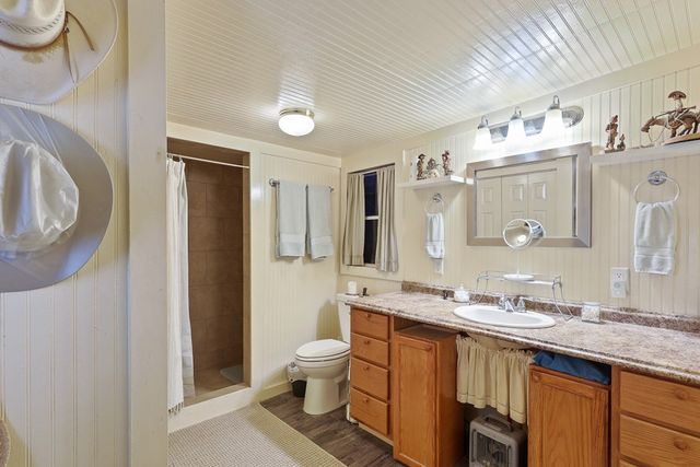 708 N Ave K, Marathon, TX 79842