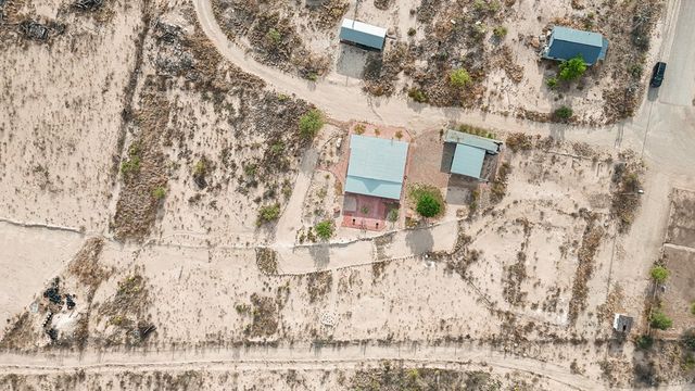 708 N Ave K, Marathon, TX 79842