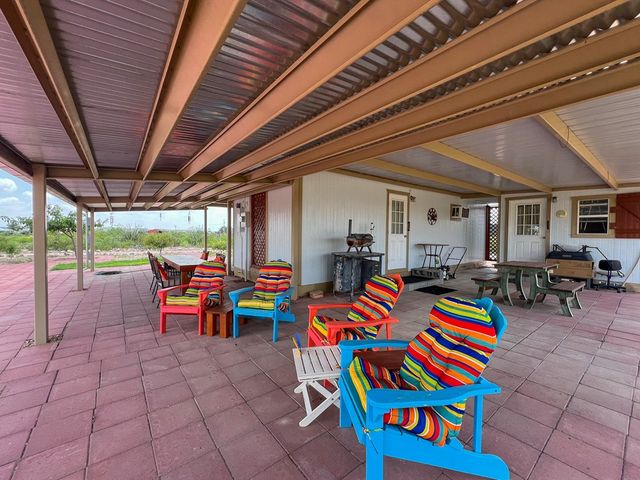 708 N Ave K, Marathon, TX 79842