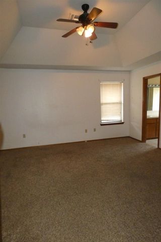 4410 SW Parkway Dr, Lawton, OK 73505