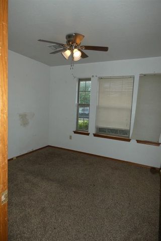 4410 SW Parkway Dr, Lawton, OK 73505