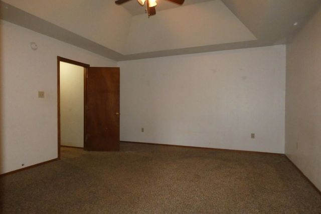 4410 SW Parkway Dr, Lawton, OK 73505