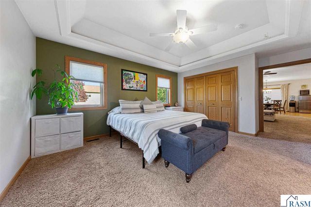 227 Woodhaven Lane, Mankato, MN 56001