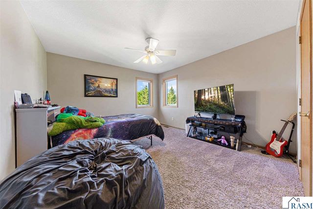227 Woodhaven Lane, Mankato, MN 56001
