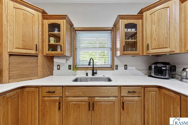 227 Woodhaven Lane, Mankato, MN 56001