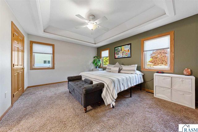 227 Woodhaven Lane, Mankato, MN 56001