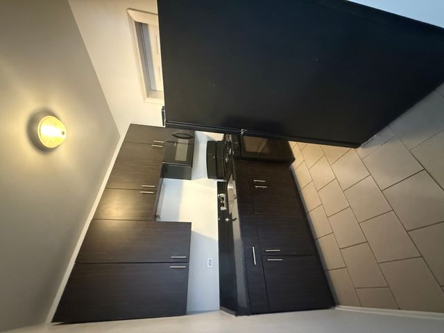 7626 S Drexel Street 2W, Chicago, IL 60619