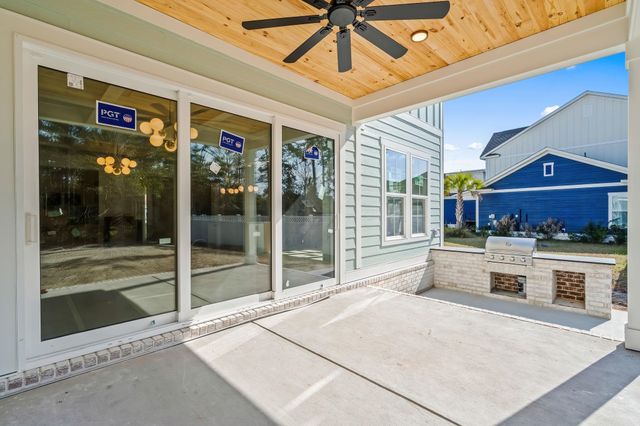 1704 Singing Rose Dr., Myrtle Beach, SC 29579