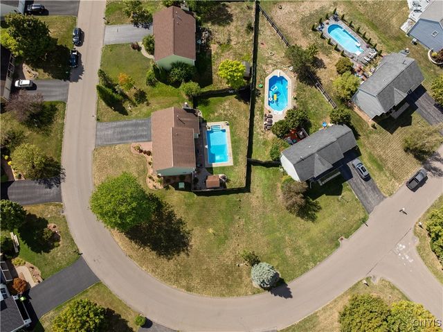 7324 Spring Mountain Drive, Manlius, NY 13057