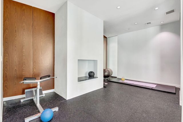 300 S Australian Avenue 1601, West Palm Beach, FL 33401