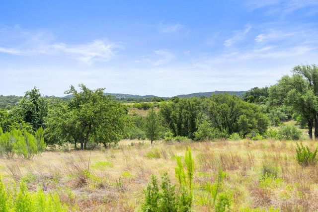 207 Verbena RD, Johnson City, TX 78636