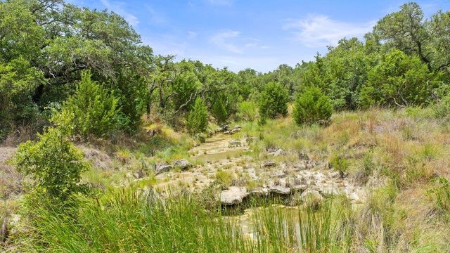 207 Verbena RD, Johnson City, TX 78636