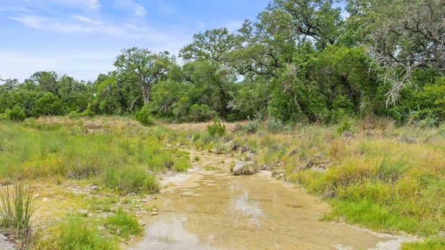 207 Verbena RD, Johnson City, TX 78636