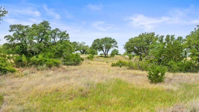 207 Verbena RD, Johnson City, TX 78636