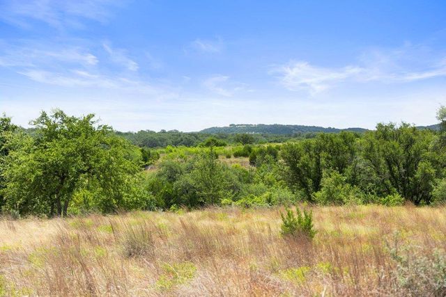 207 Verbena RD, Johnson City, TX 78636