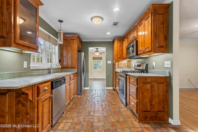 30 39th Street, Gulfport, MS 39507