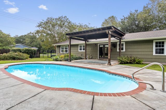 30 39th Street, Gulfport, MS 39507