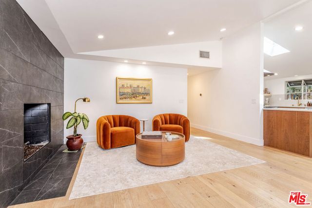 19837 Gilmore Street, Woodland Hills, CA 91367