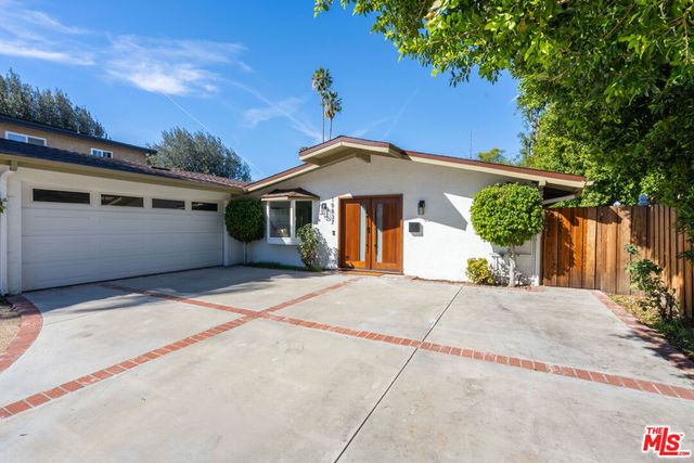 19837 Gilmore Street, Woodland Hills, CA 91367