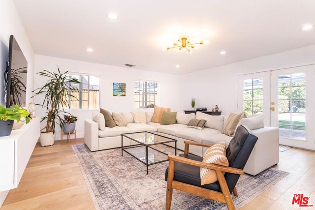 19837 Gilmore Street, Woodland Hills, CA 91367