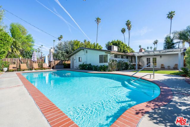 19837 Gilmore Street, Woodland Hills, CA 91367