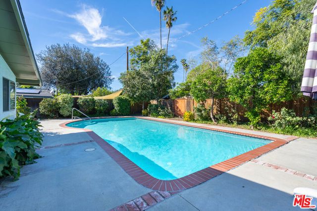 19837 Gilmore Street, Woodland Hills, CA 91367