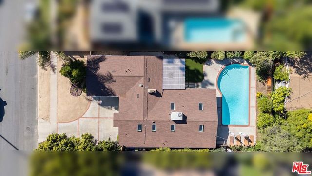 19837 Gilmore Street, Woodland Hills, CA 91367