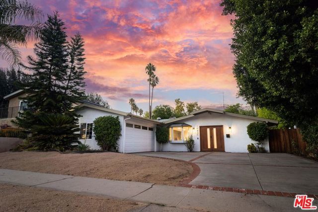 19837 Gilmore Street, Woodland Hills, CA 91367